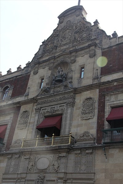 048-Национальный дворец, балкон